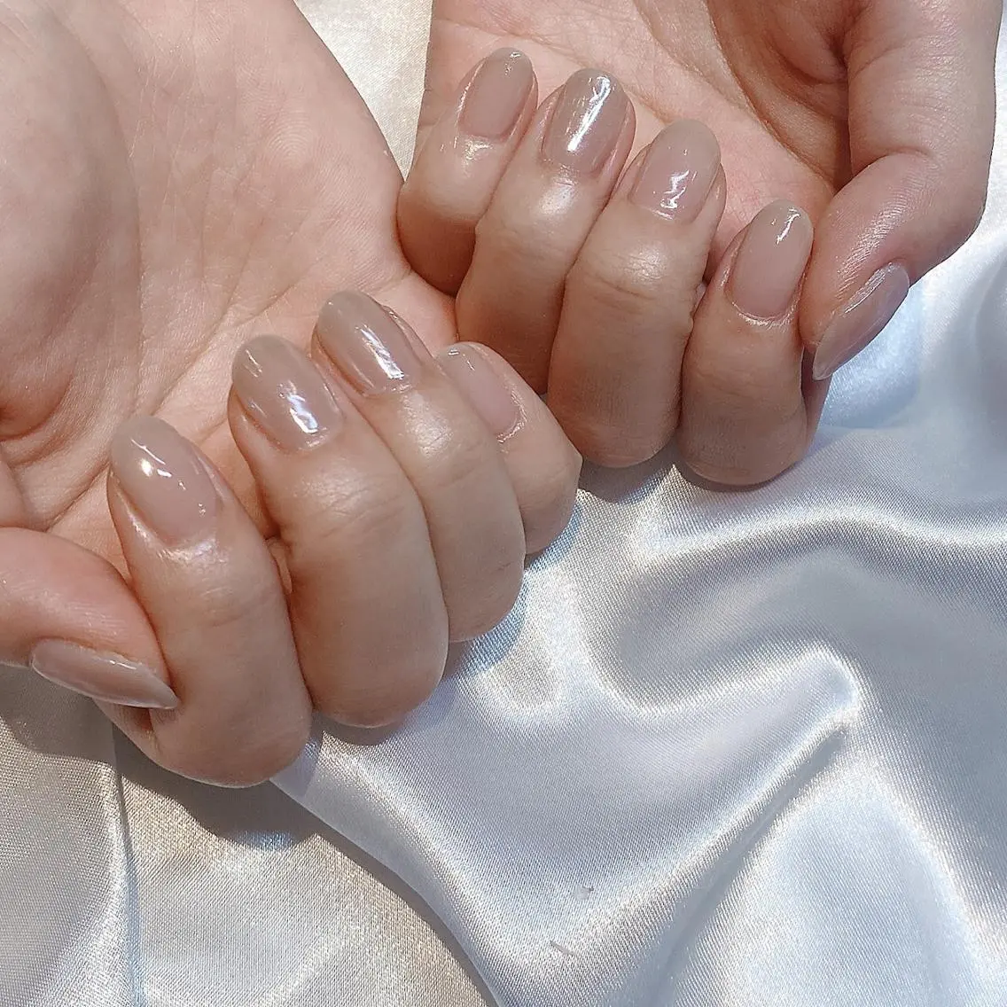 ネイル ミラーネイル ワンカラーネイル ハンドネイル mochi. nail🌿のネイルデザイン
