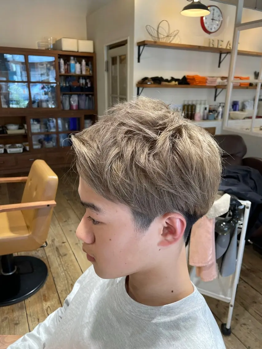 メンズ メンズブリーチ 刈り上げ KOUSUKE /レイヤーカットのヘアスタイル
