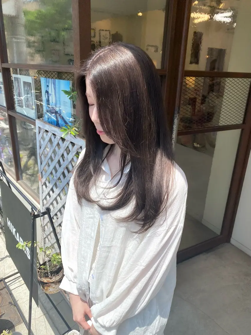 セミロング カラー 透明感カラー グレージュ ラベンダーカラー ラベンダーグレージュ ラベンダーグレー ウチダ ユウヤのヘアスタイル