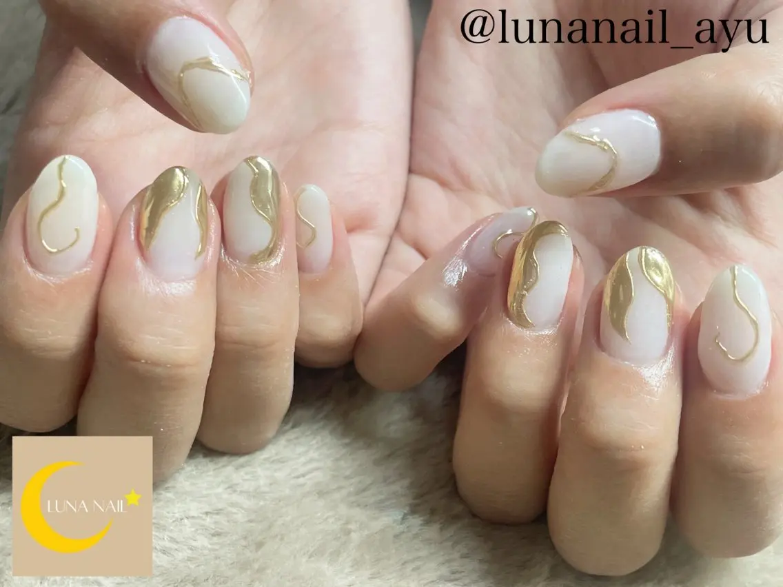 ネイル アートネイル ミラーネイル ハンドネイル LUNA NAIL ayuのネイルデザイン
