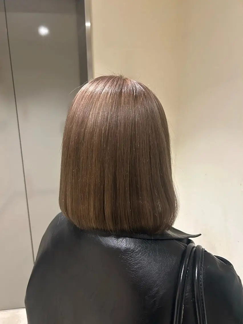 カラー ベージュカラー ミルクティーベージュ 水口 琉那のヘアスタイル