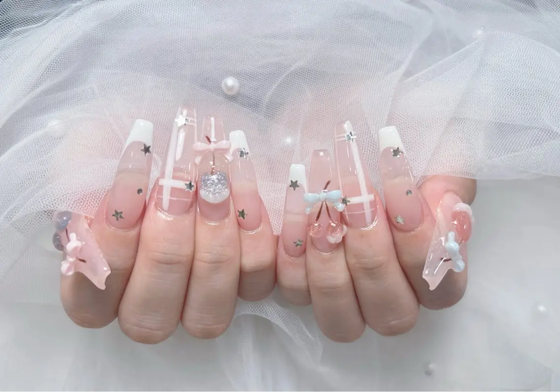 ネイル アートネイル オーロラネイル チークネイル 長さ出し フットネイル Miya _nailのネイルデザイン