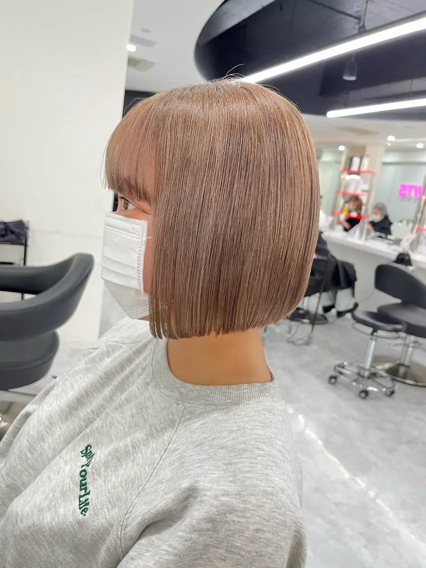 ショート カラー ヘアカラー 🫧うる艶トレンド 🫧透明感カラーのヘアスタイル