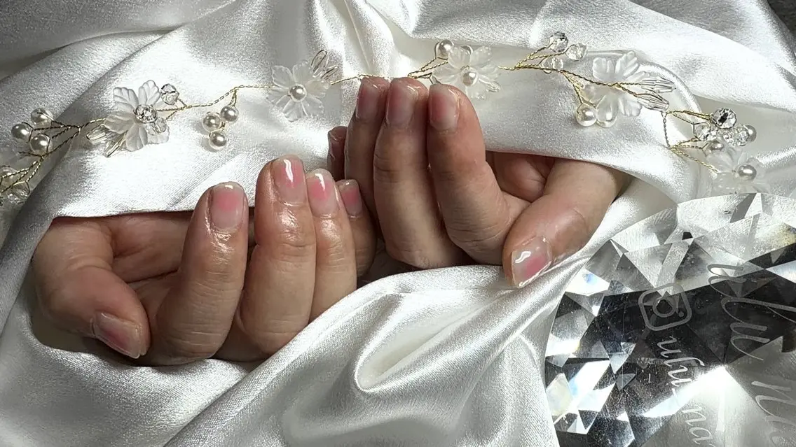 ネイル 持ち込み 佐野 愛美のネイルデザイン