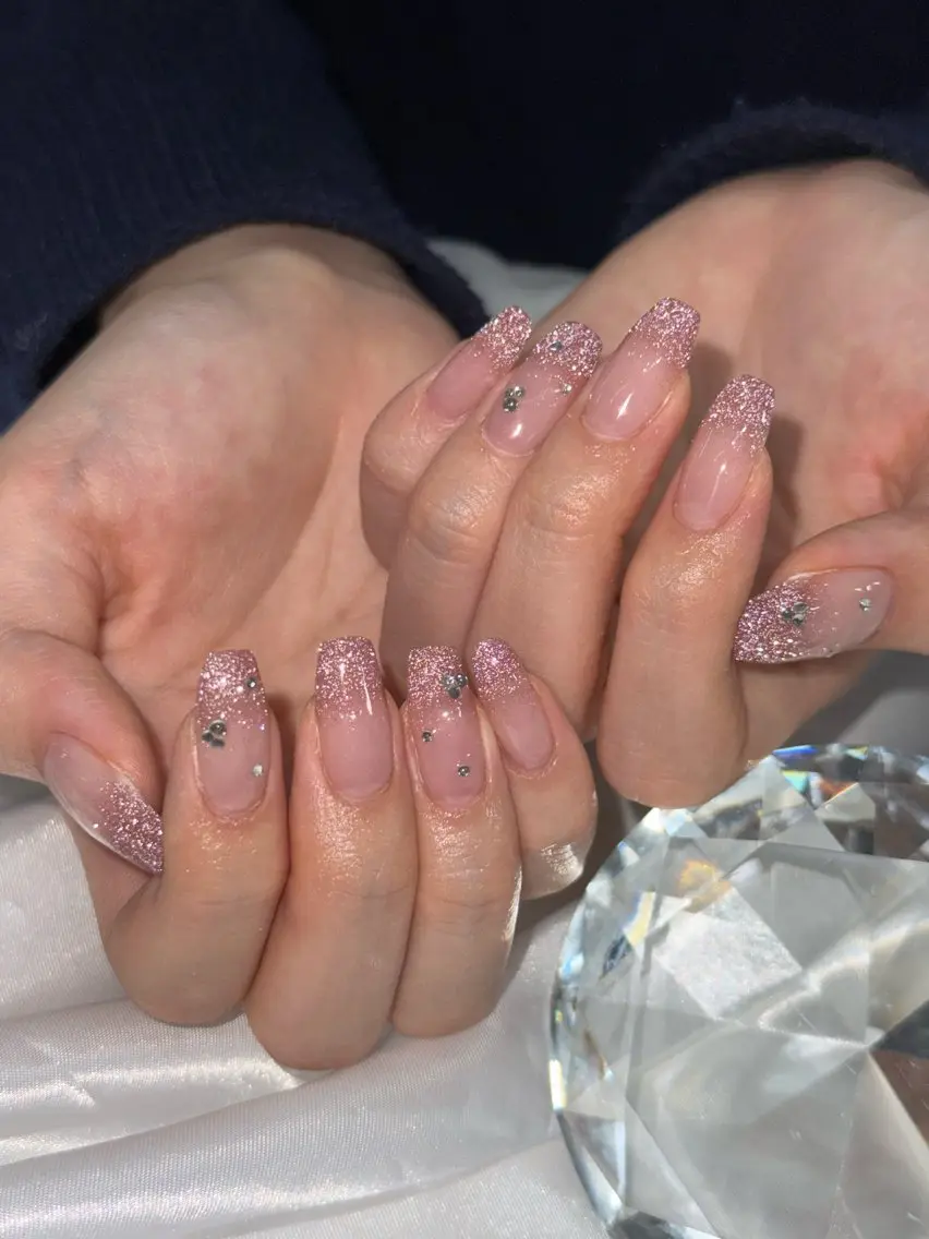 ネイル ラメ(グリッター) ラメグラデーション シンプルネイル ハンドネイル WOLTOKYO渋谷 yunaのネイルデザイン