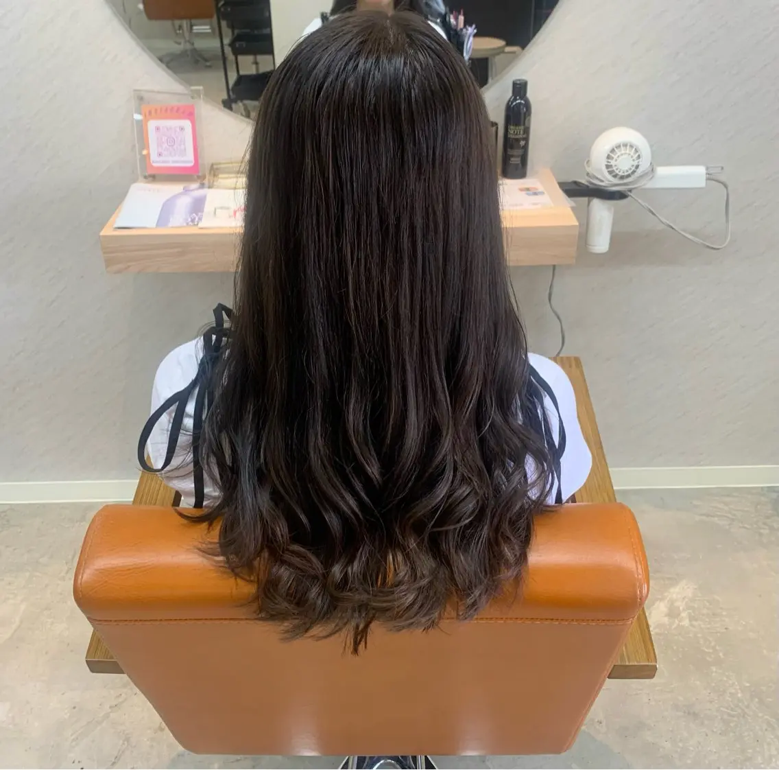 ロング カラー ヘアアレンジ ベージュカラー 山崎 美羽のヘアスタイル