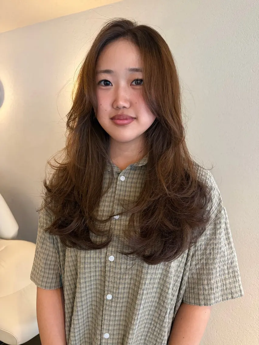 ロング レイヤーカット YAMADA KOKOROのヘアスタイル