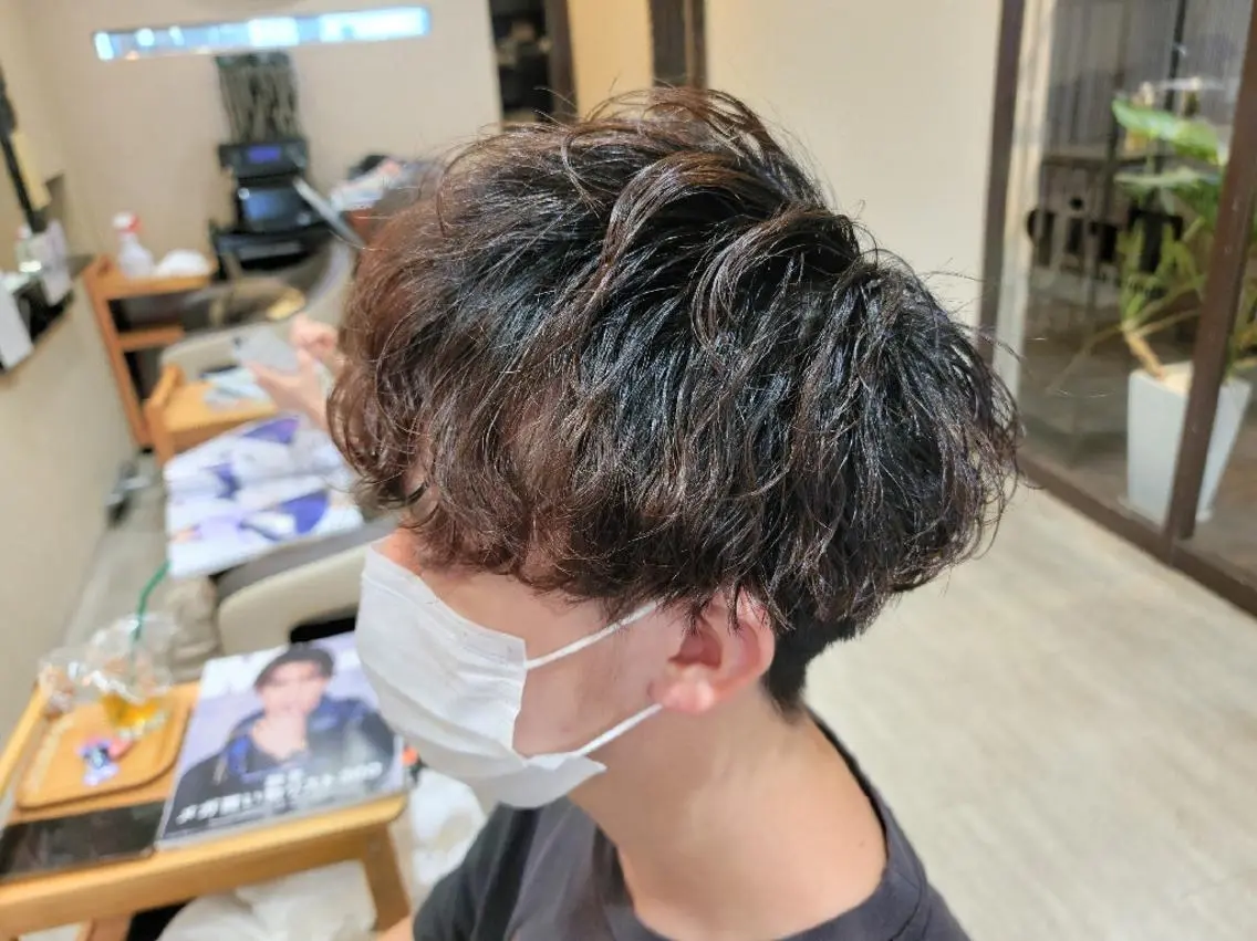 ショート メンズ メンズパーマ 波巻きパーマ カット パーマ トリートメント 山田 周のヘアスタイル