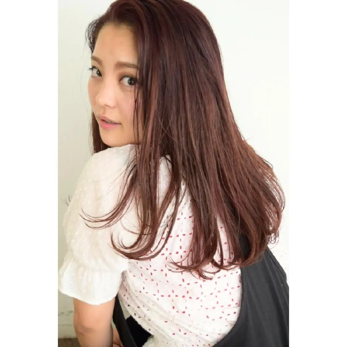 ロング カラー みなみ ゆうすけのヘアスタイル