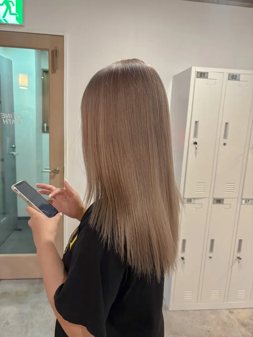 ミディアム カラー ベージュカラー カット ヘアカラー Takuma Suzuki中目黒のヘアスタイル