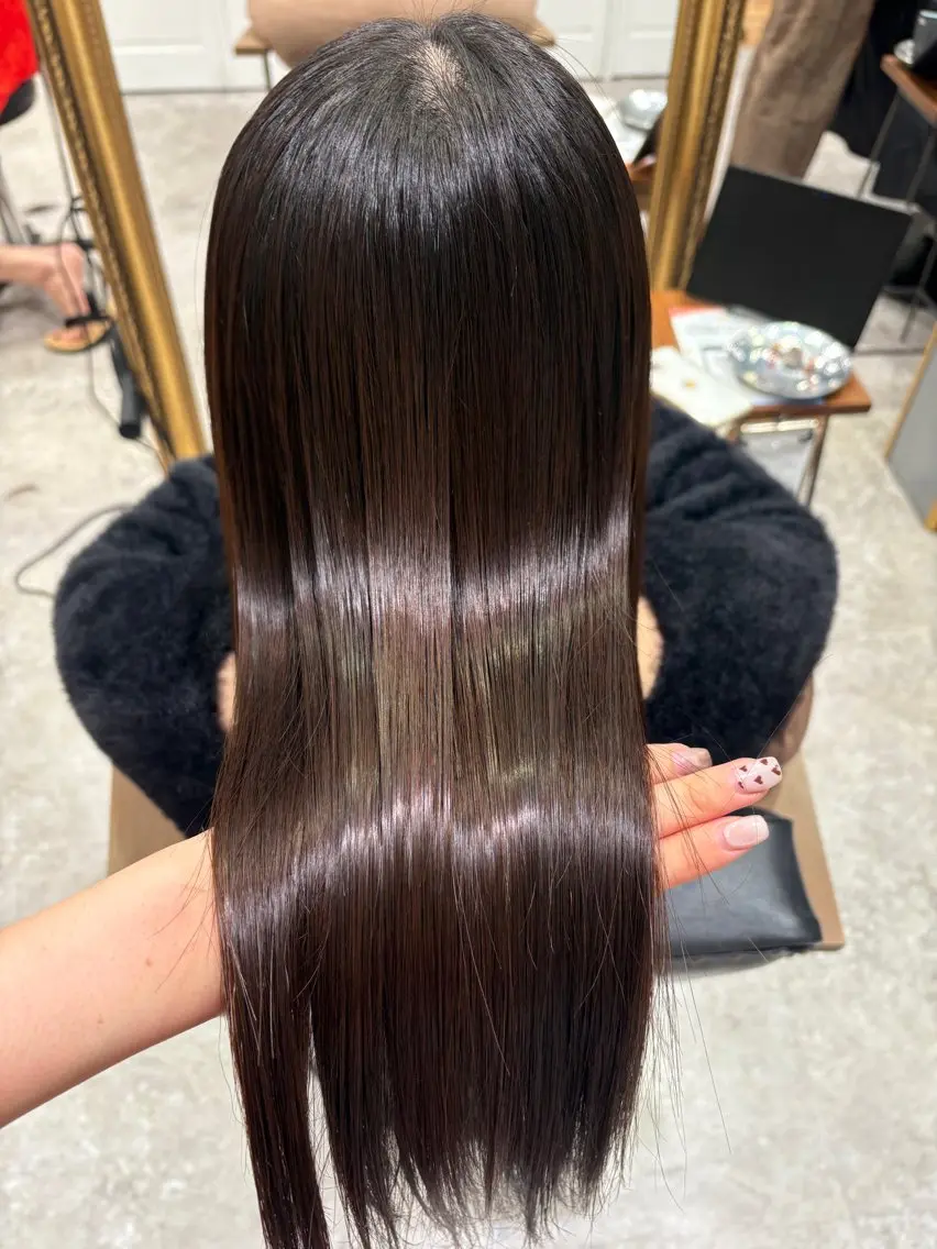 ロング 縮毛矯正 ピンクカラーアレンジ 🩷AYANA🩷のヘアスタイル