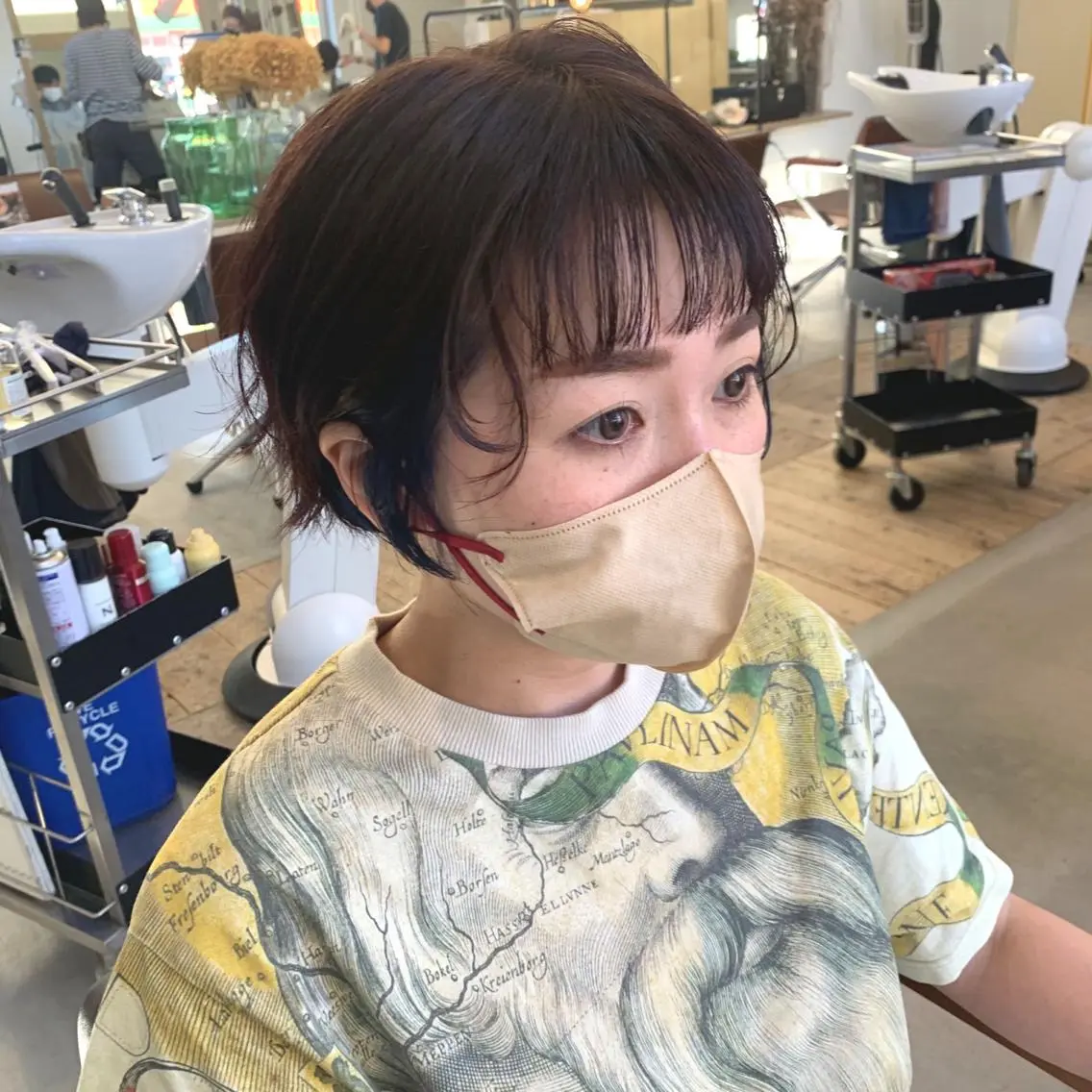 ショート カット 綿貫 美雪のヘアスタイル