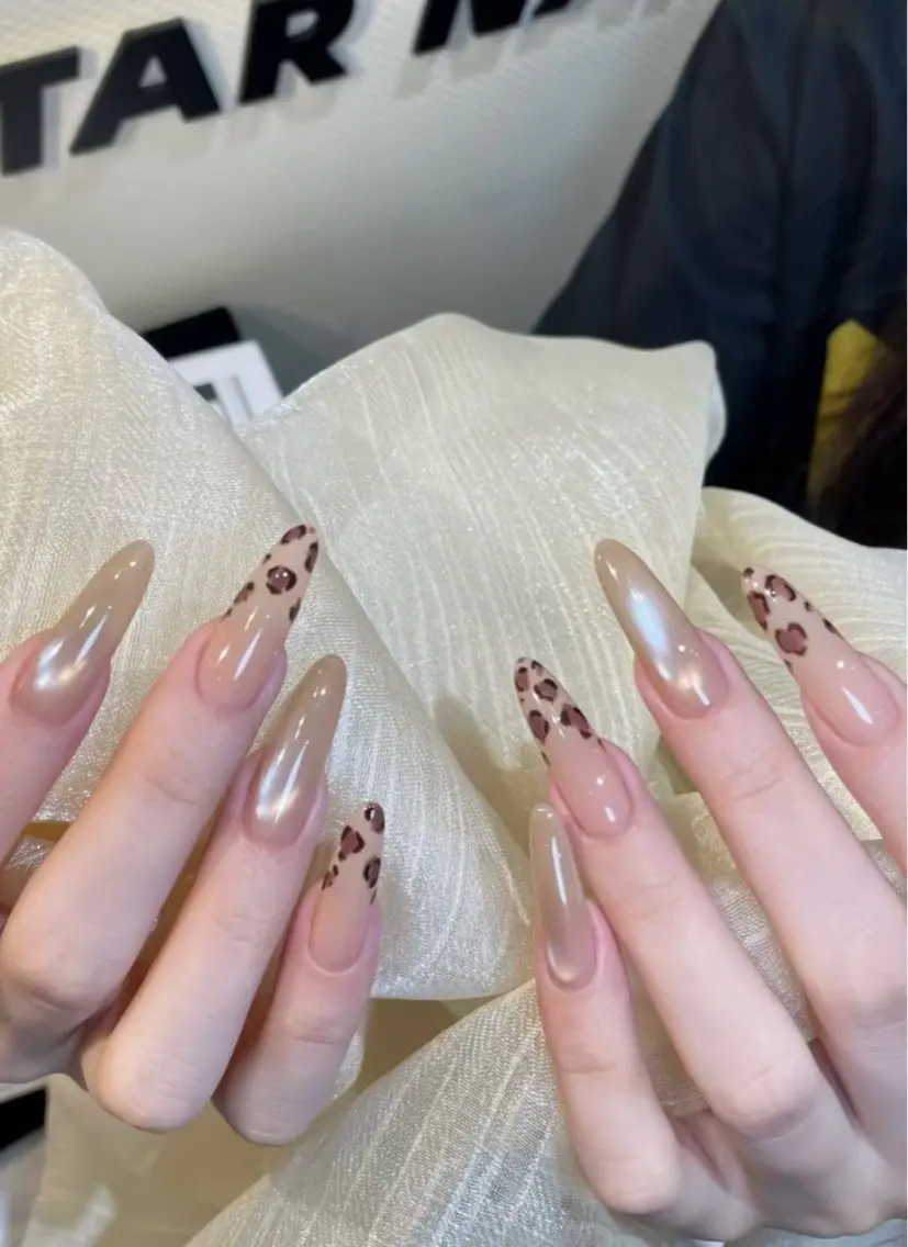 ネイル ハンドネイル WO MIAO💎のネイルデザイン