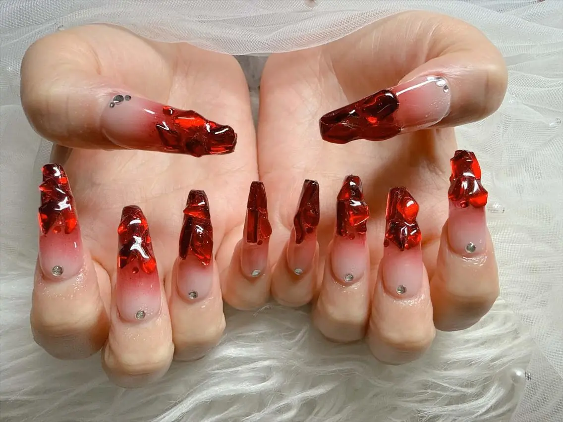 ネイル フレンチネイル ジェルネイル ガラスフレンチ ハロウィン ハート ハンドネイル mia H.babynailのネイルデザイン