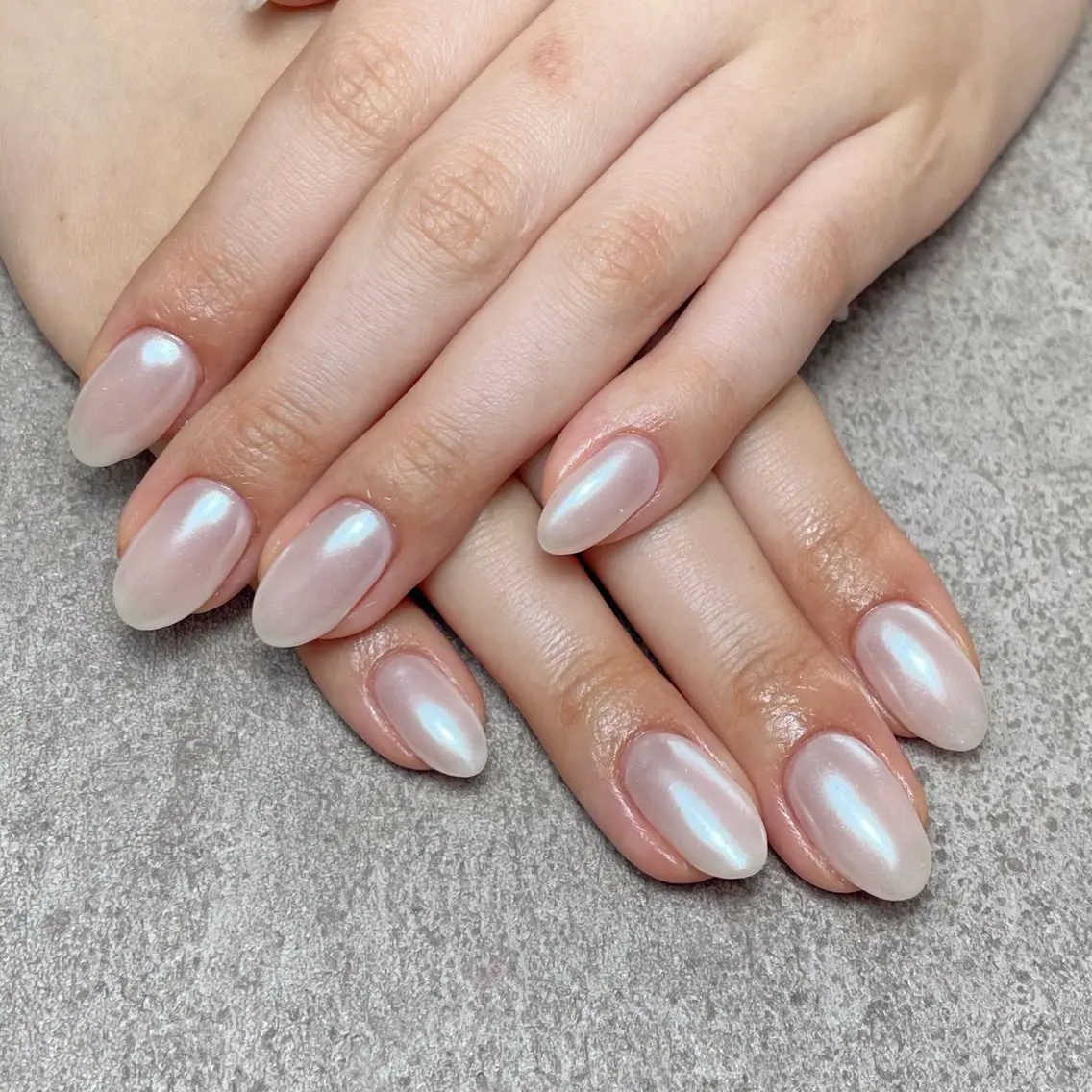 ネイル オーロラネイル ハンドネイル nailroom DIASOMNIAのネイルデザイン