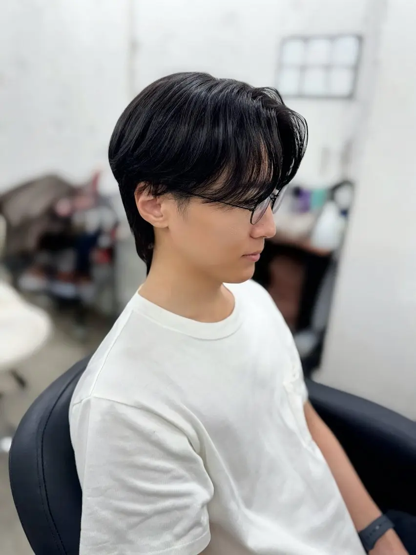 パーマ メンズ センターパート メンズ韓国風 カット 盛れる顔周りカット ♥️韓国ヘア"ちぇるのヘアスタイル