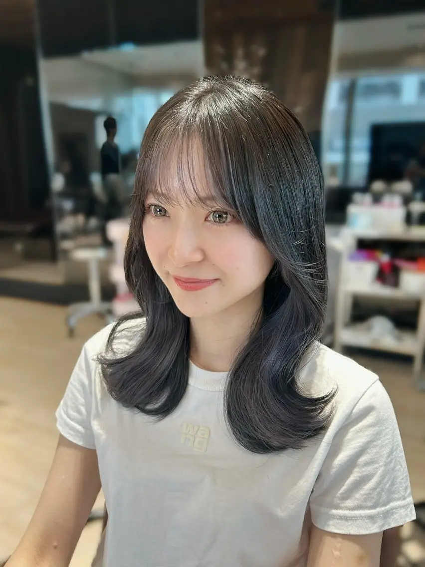 ミディアム ヘアカラー トリートメント 🎀大竹美侑/顔まわ りカット/レイヤーのヘアスタイル