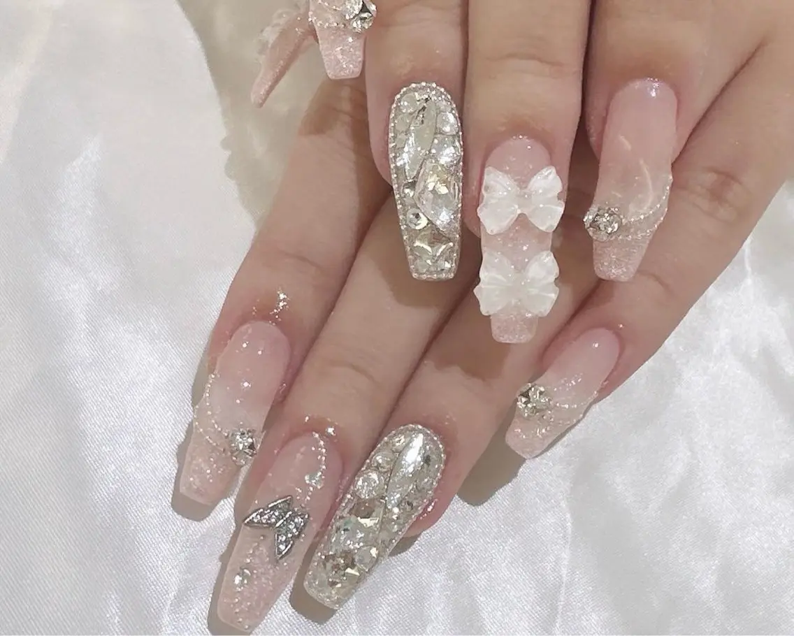 ネイル Tina Nailstudioのネイルデザイン