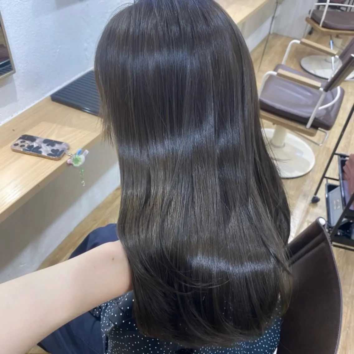 セミロング カラー アッシュ ベージュカラー 黒髪 ブルーカラー ブルーブラック ヘアカラー トリートメント 艶感/韓国風 🤍moeka🤍のヘアスタイル