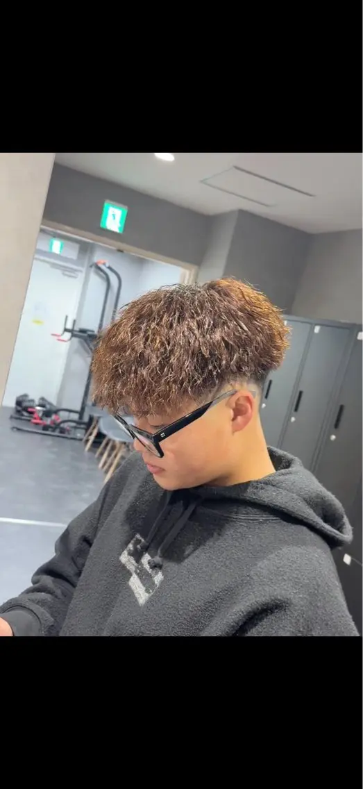 ミディアム パーマ メンズ カット パーマ メンズパーマ特化 美容師kouyaのヘアスタイル