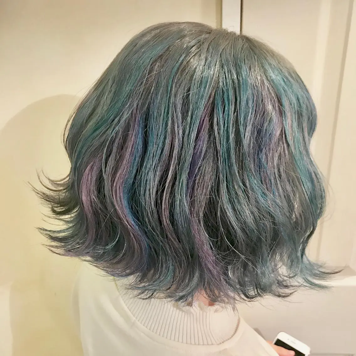 ミディアム カラー 岩谷/ブリーチ 🪽透明感カラーのヘアスタイル