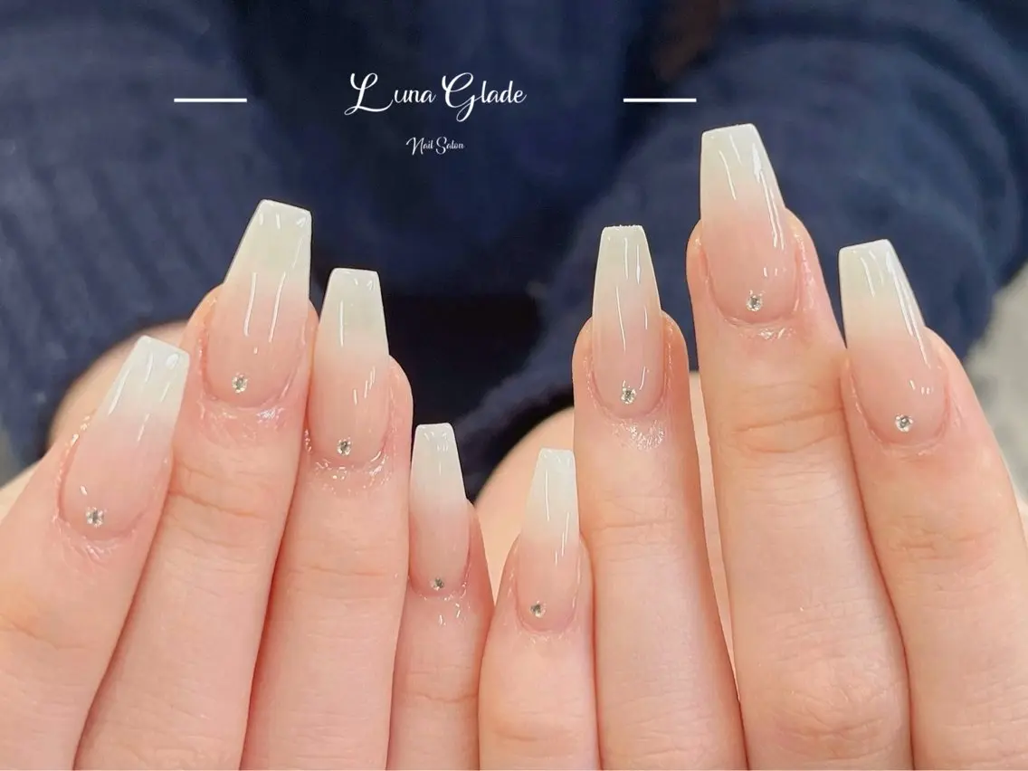 ネイル ハンドネイル Luna Gladeのネイルデザイン