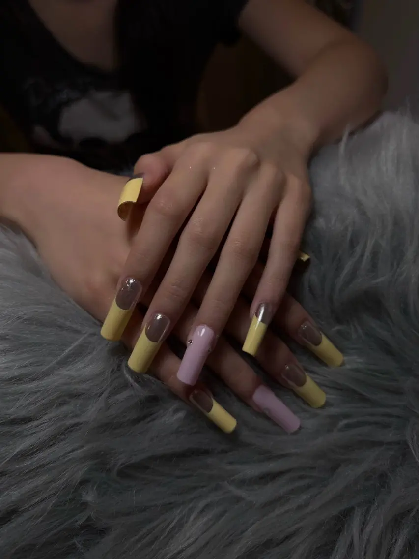 ネイル Kitty nail /Mia🍋のネイルデザイン