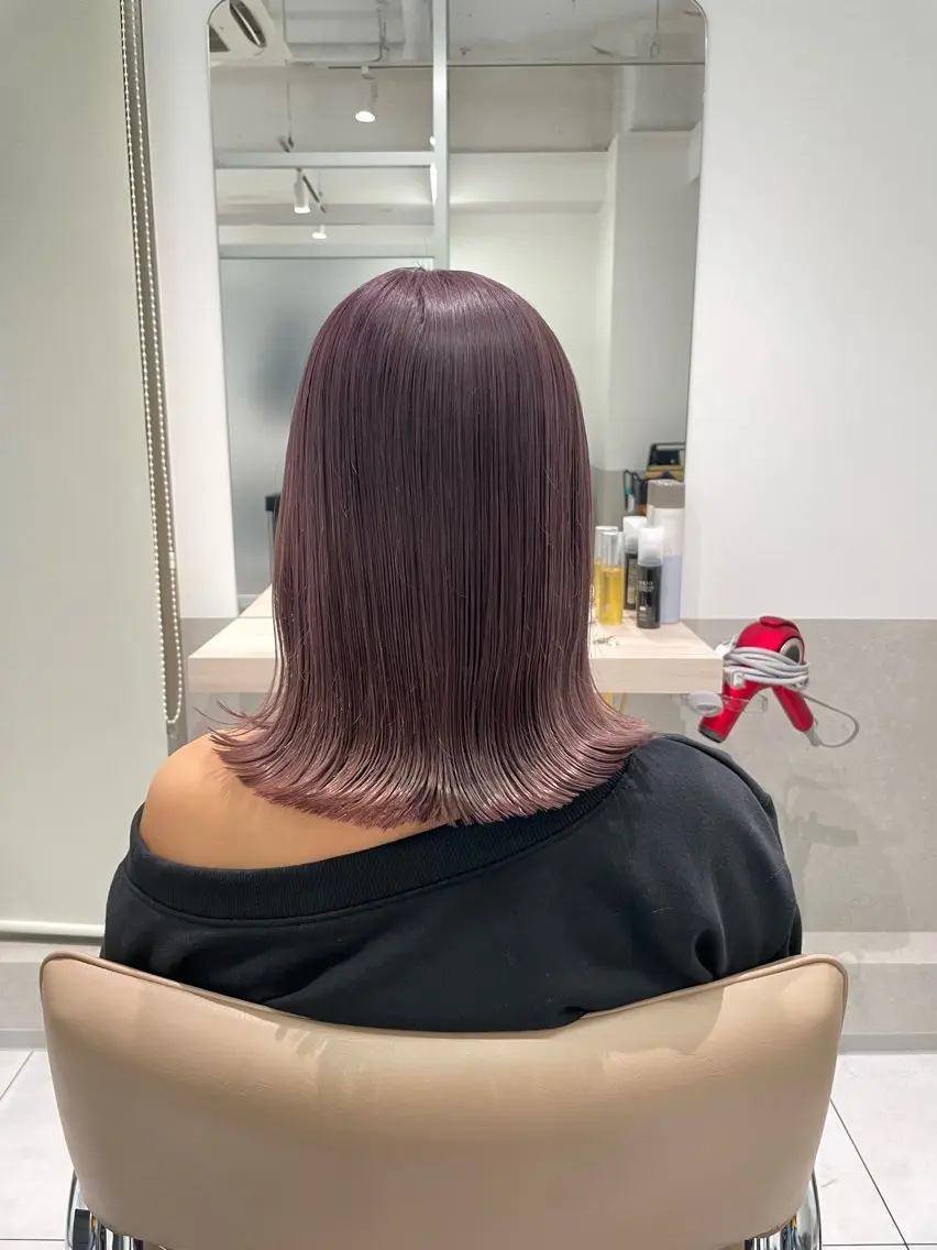 ミディアム カラー グレージュ ラベンダーカラー ラベンダーグレージュ ラベンダーグレー ツノダ ルカのヘアスタイル