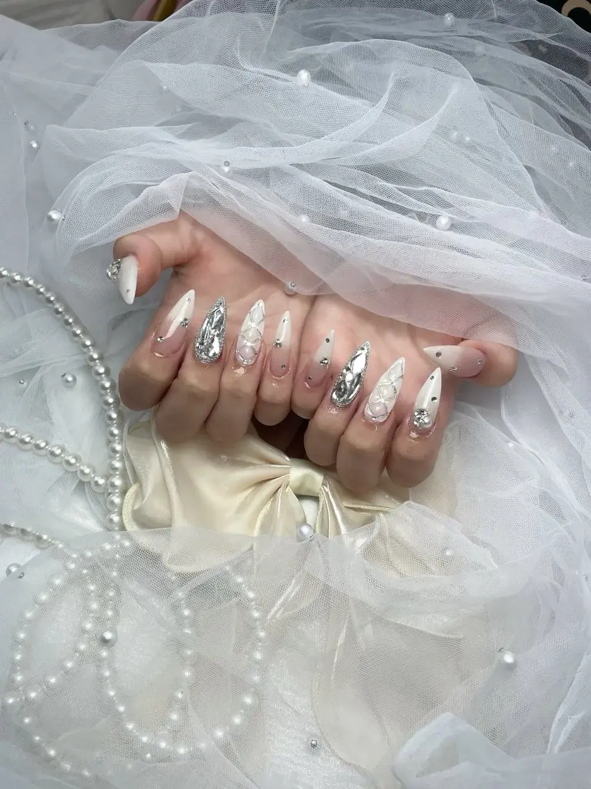 ネイル ねね🎀 Melia nailのネイルデザイン