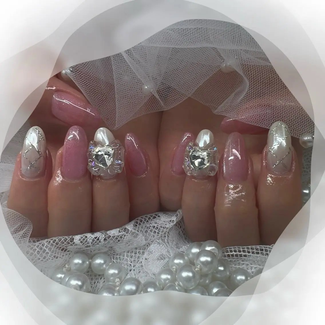 ネイル チークネイル フレンチネイル ガーリー ガラスフレンチ グラデーション ハンドネイル Chill Nailsalonのネイルデザイン