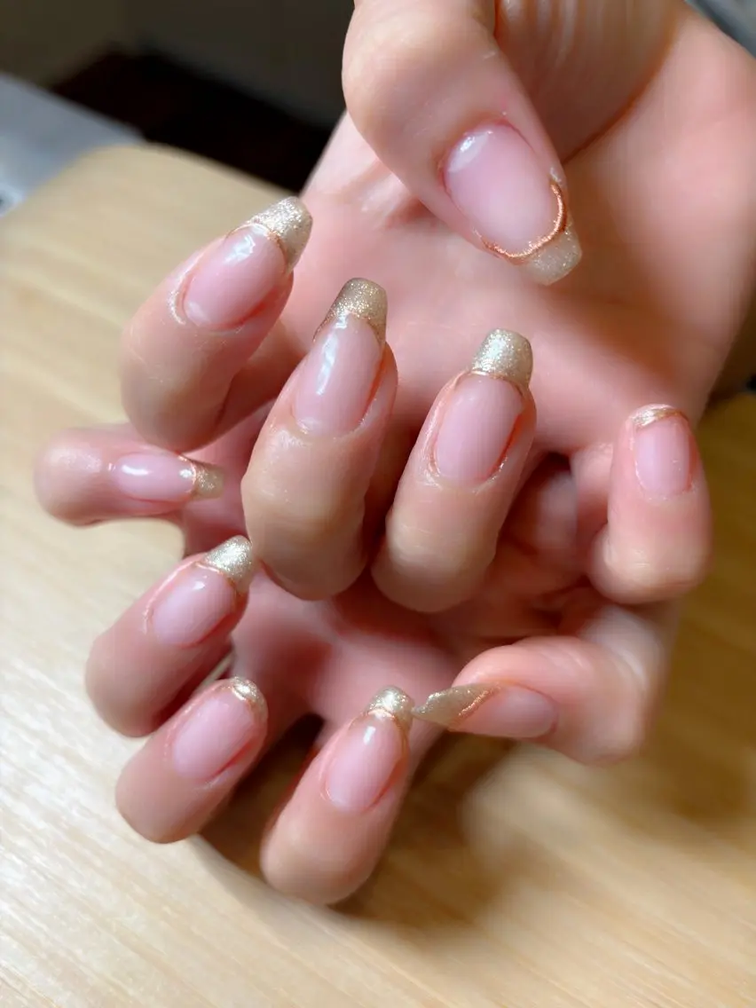 ネイル フレンチネイル ラメ(グリッター) komohana salon🌺のネイルデザイン
