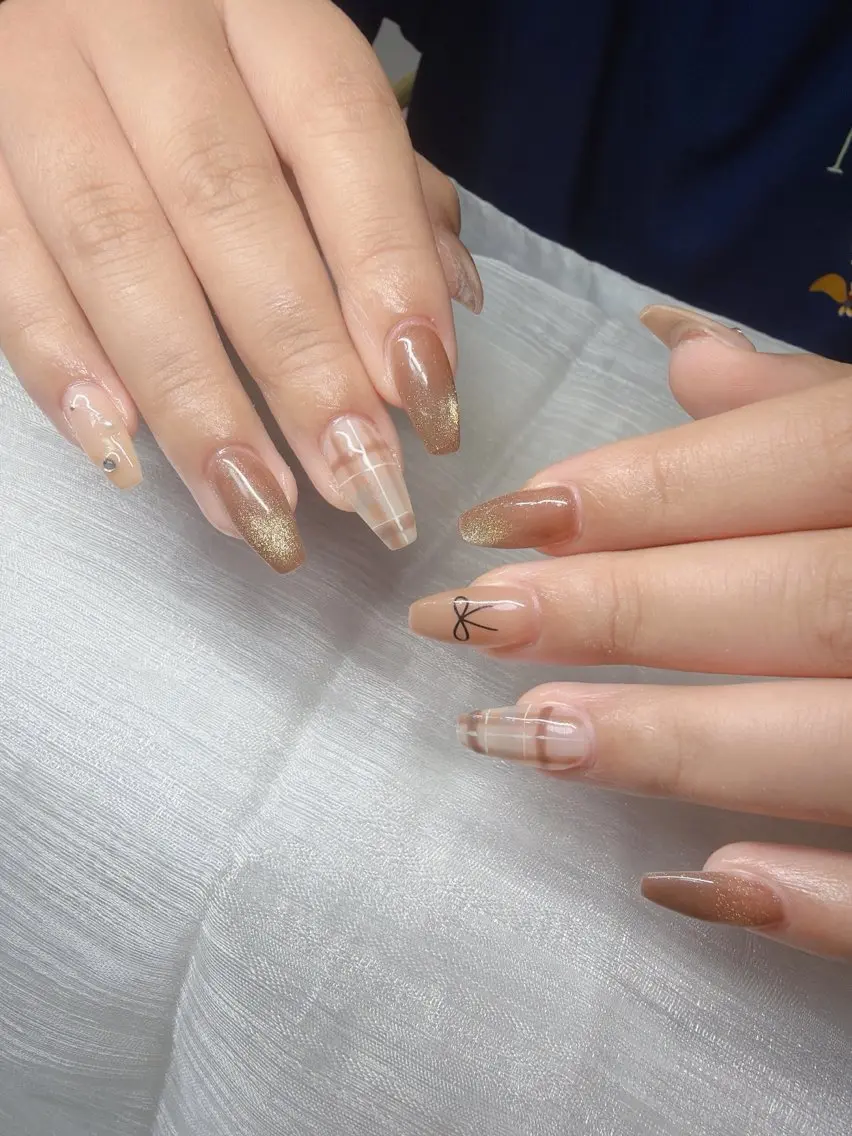 ネイル ハンドネイル Lee Nailsのネイルデザイン