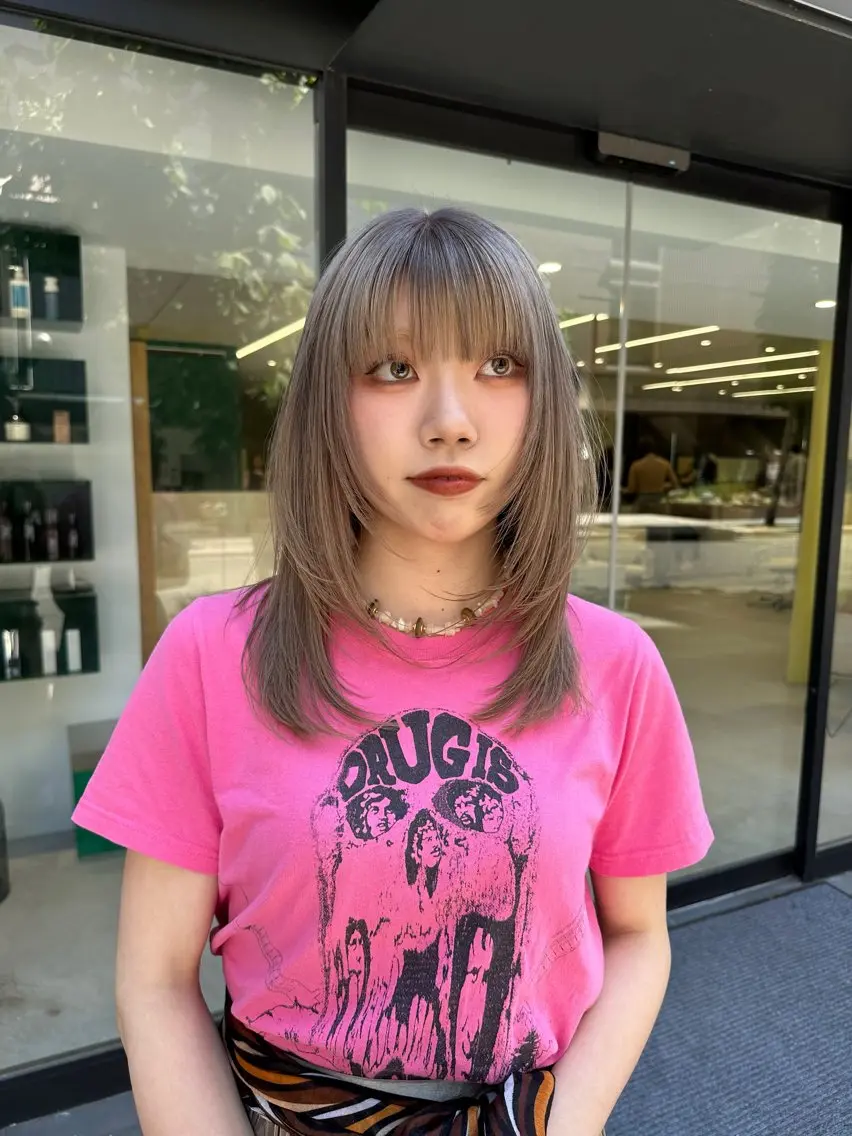 ミディアム カット ヘアカラー トリートメント ハイトーン/透け感 カラー🎀真香のヘアスタイル