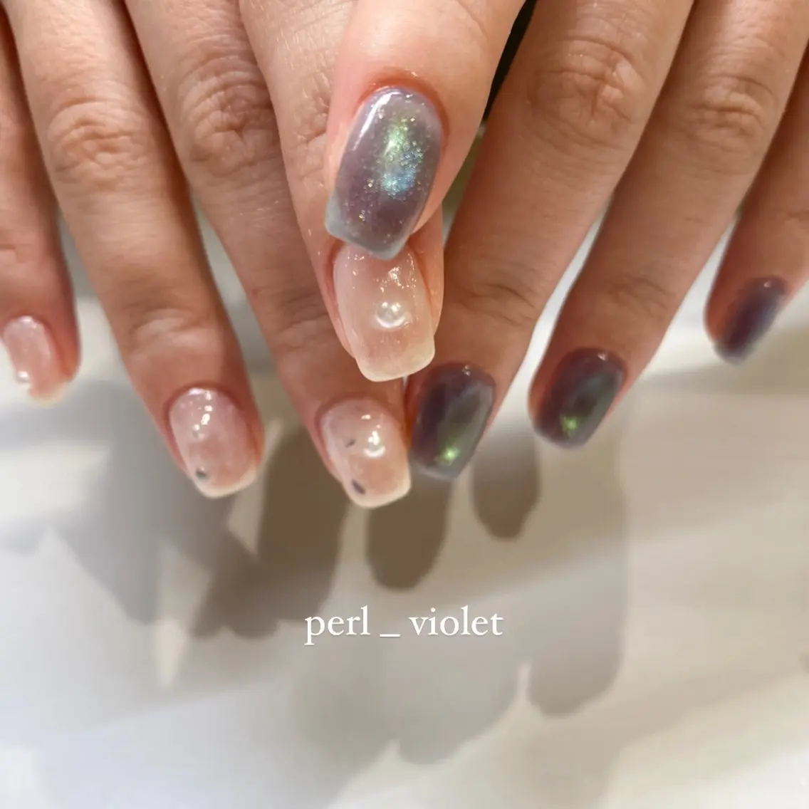 ネイル オーロラネイル マグネットネイル ニュアンスネイル シンプルネイル 春ネイル 草加ニュアンスネイル 🌚hersのネイルデザイン
