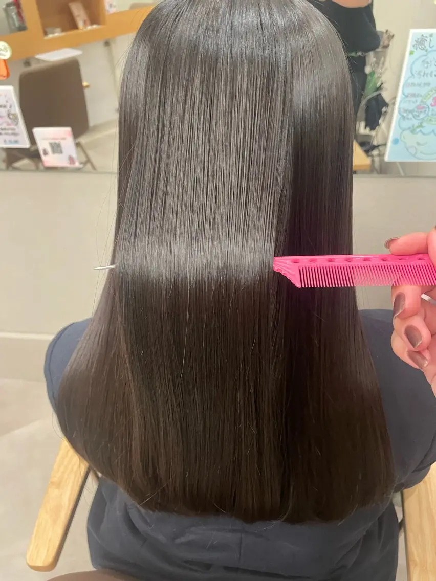 ロング 縮毛矯正 チグサ ミウのヘアスタイル