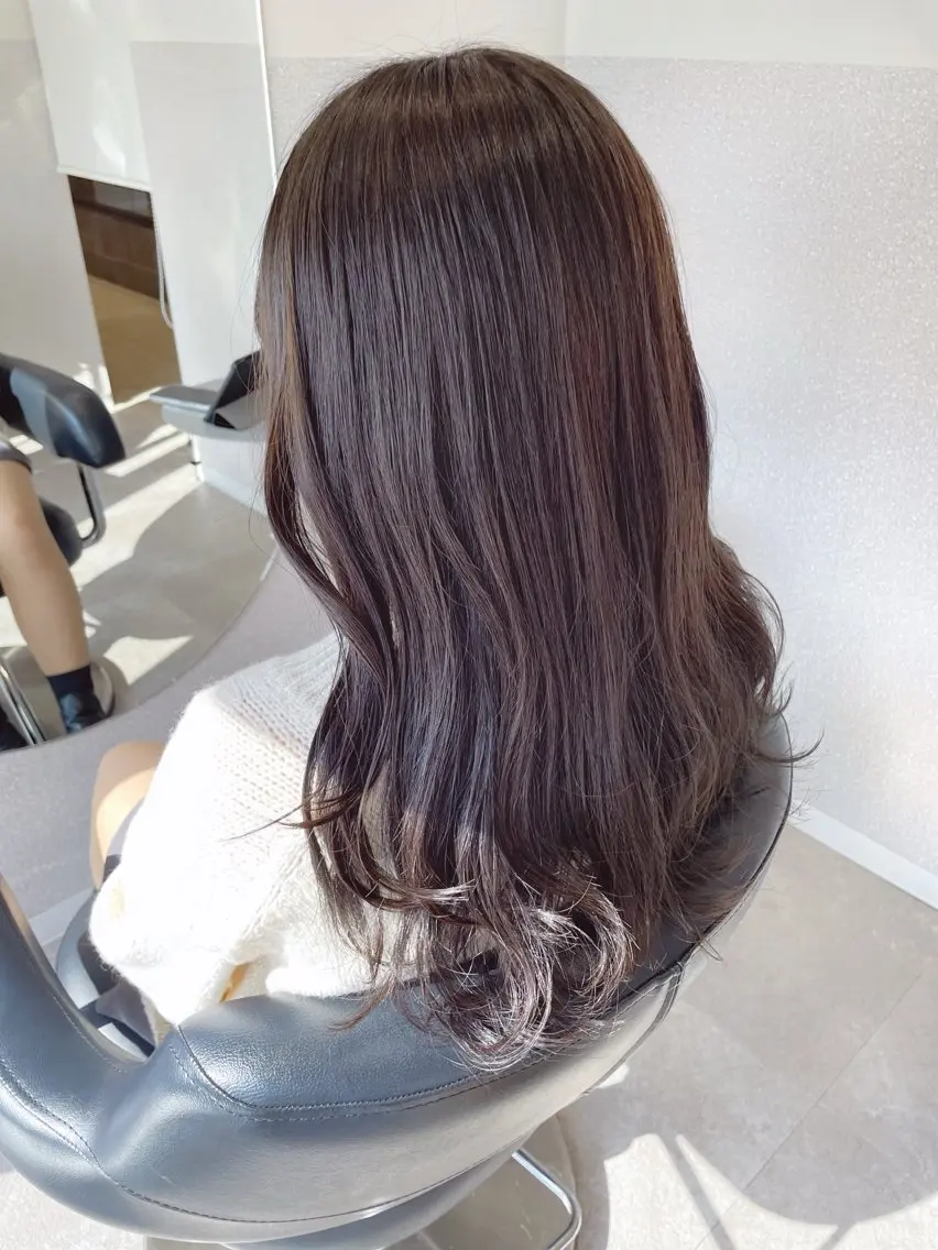 ミディアム カラー グレージュ ヘアカラー 女性リピ90%🍨 🩷佐藤みずきのヘアスタイル
