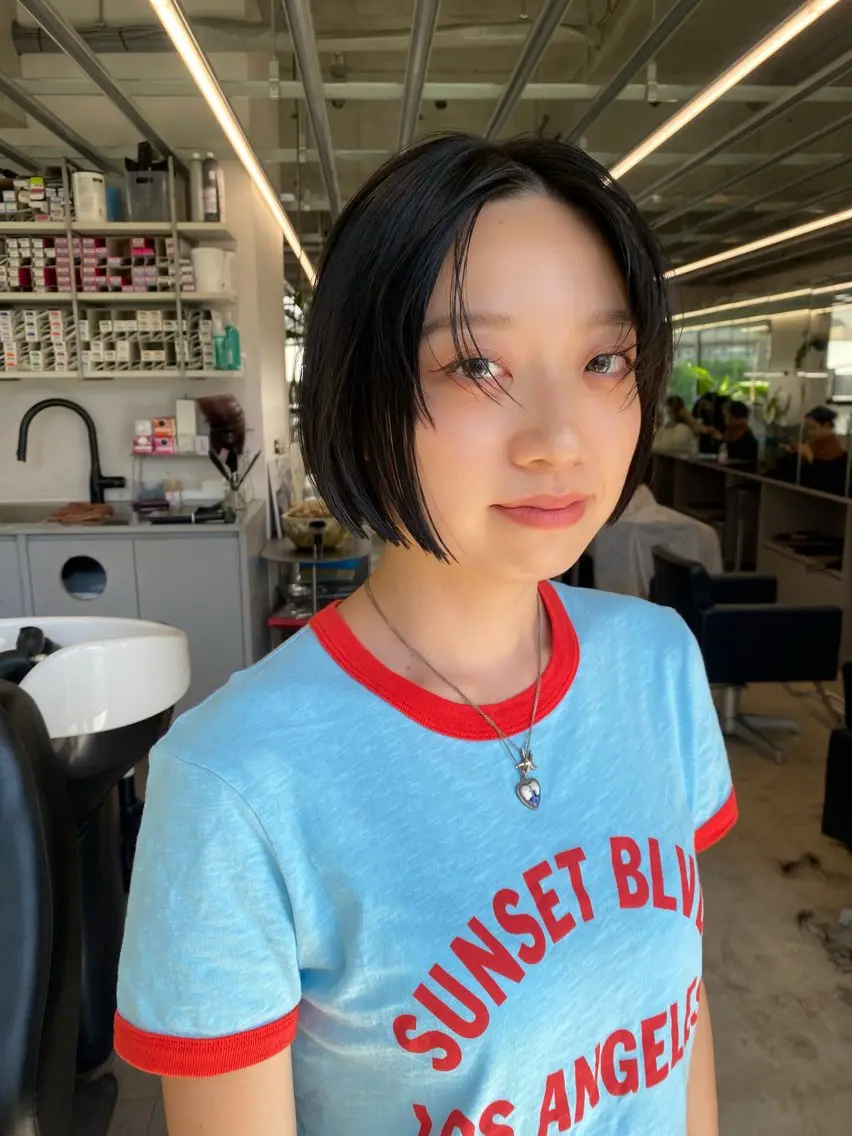 ショート カラー ボブ カット ヘアカラー トリートメント 似合わせカット レイヤー/ボブのヘアスタイル