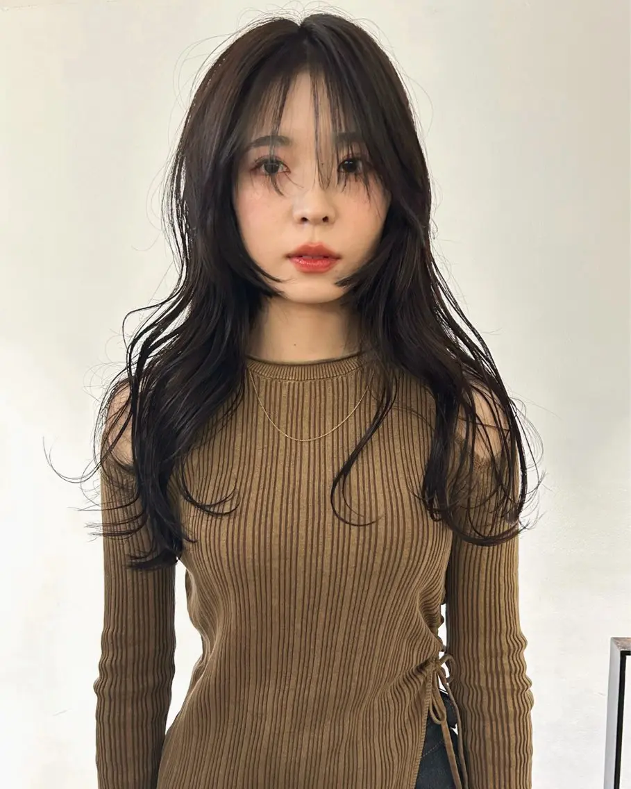 ロング カラー サイドバング カット ヘアカラー トリートメント 村上雅人 ナチュラルモードのヘアスタイル