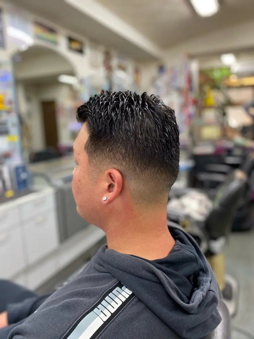 ショート メンズ フェードカット 刈り上げ カット 深澤 さおりのヘアスタイル