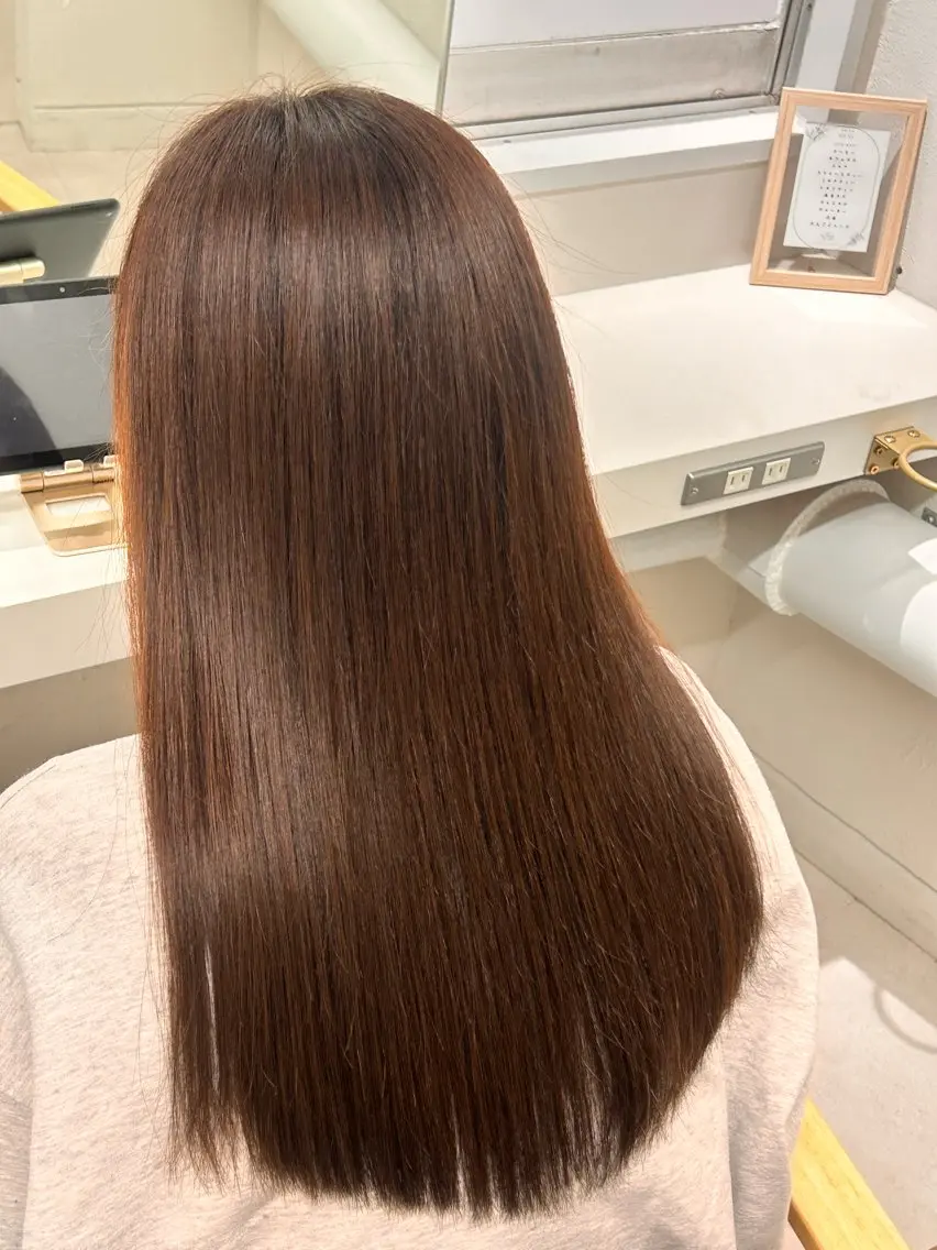ロング SLASHスラッシュ 伊藤眞代のヘアスタイル