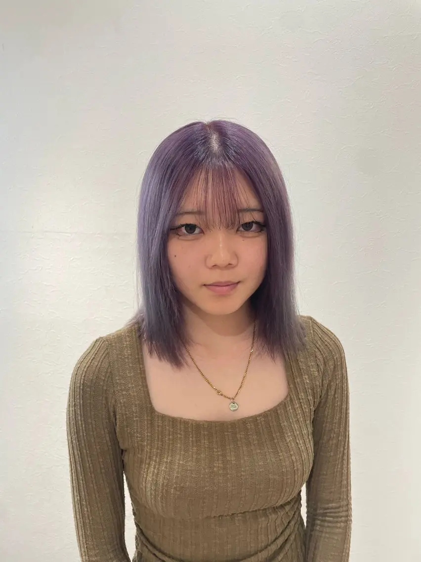 ミディアム カラー 【暖色カラー+ブリー チ特化】💟まなみのヘアスタイル
