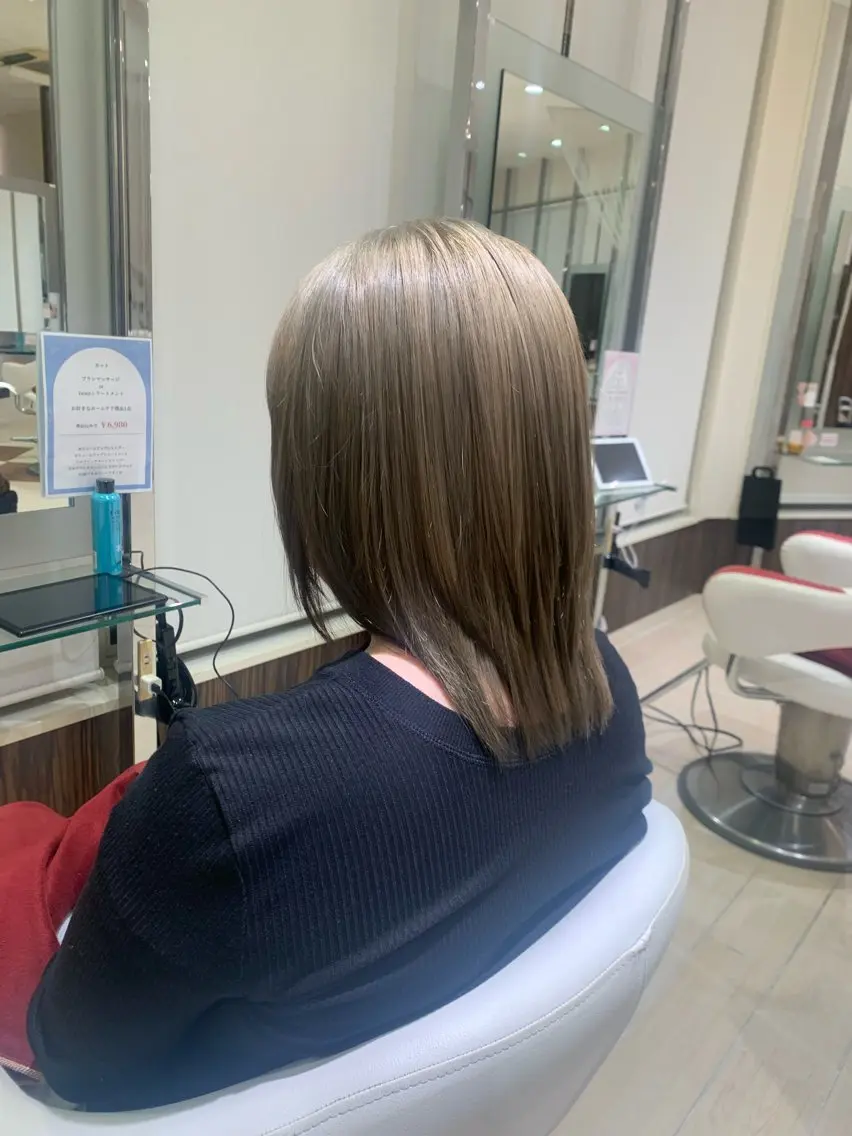ミディアム カラー ハイトーンカラー ヘアカラー Earth  水沢店 平栗　優佳のヘアスタイル