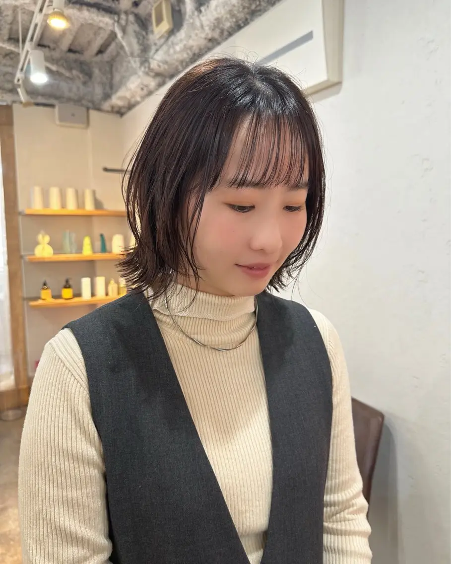 ミディアム カラー カット ヘアカラー トリートメント TRENCH 相澤 果歩のヘアスタイル