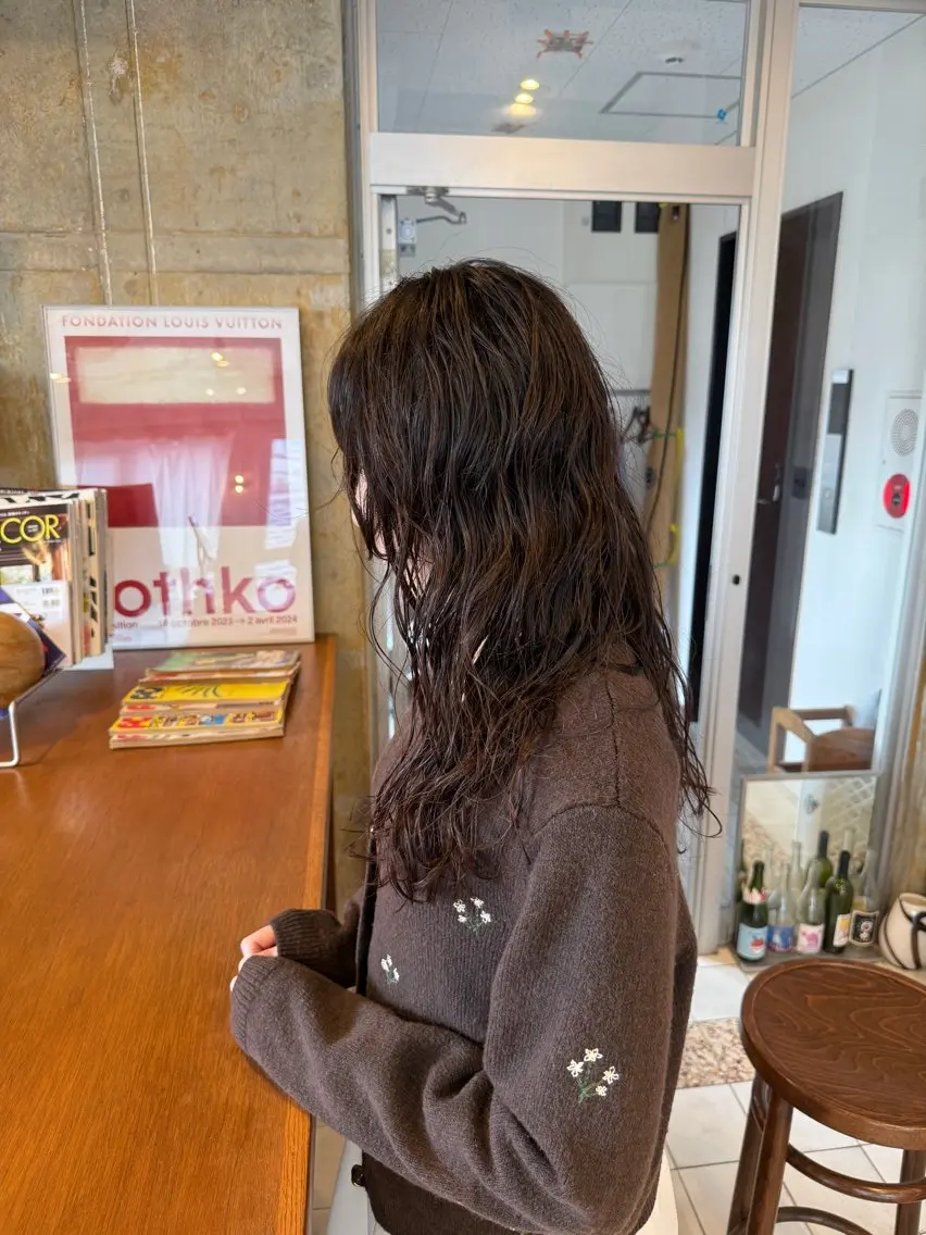 ロング パーマ ウチミズ サヤカのヘアスタイル