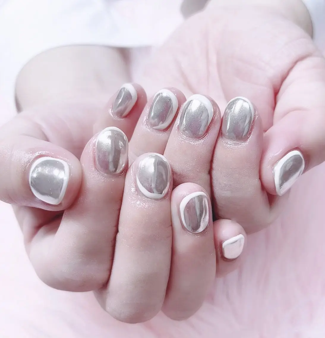 ネイル ハンドネイル MoonNail ユリ🌸のネイルデザイン