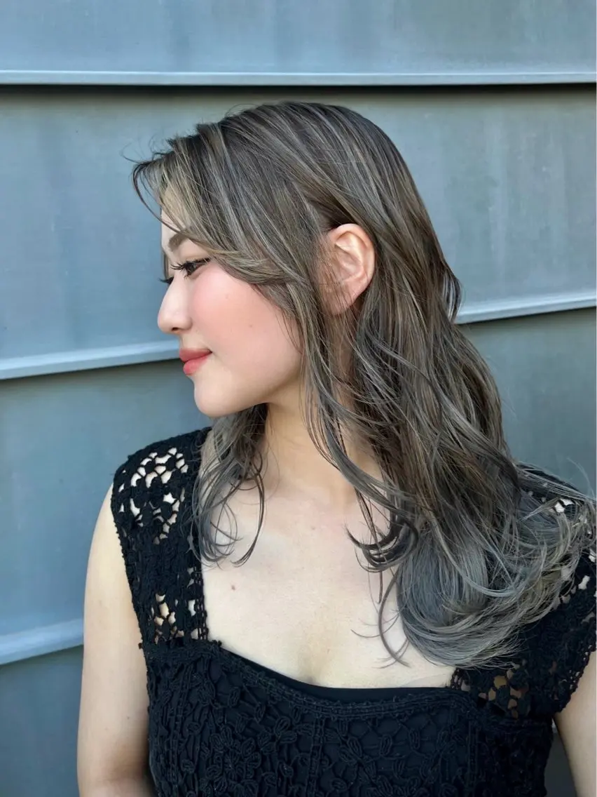 ハイライト　ケアブリーチ使用でダメージレスカラーの写真