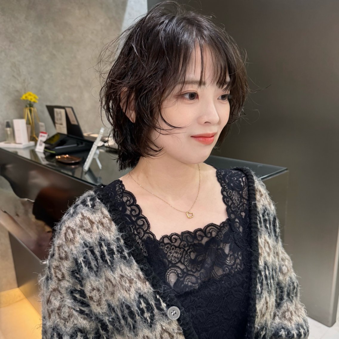 ショート ボブレイヤー ボブ くせ毛 レイヤーカット 池袋／レイヤー／ パーマ杉田海渡のヘアスタイル