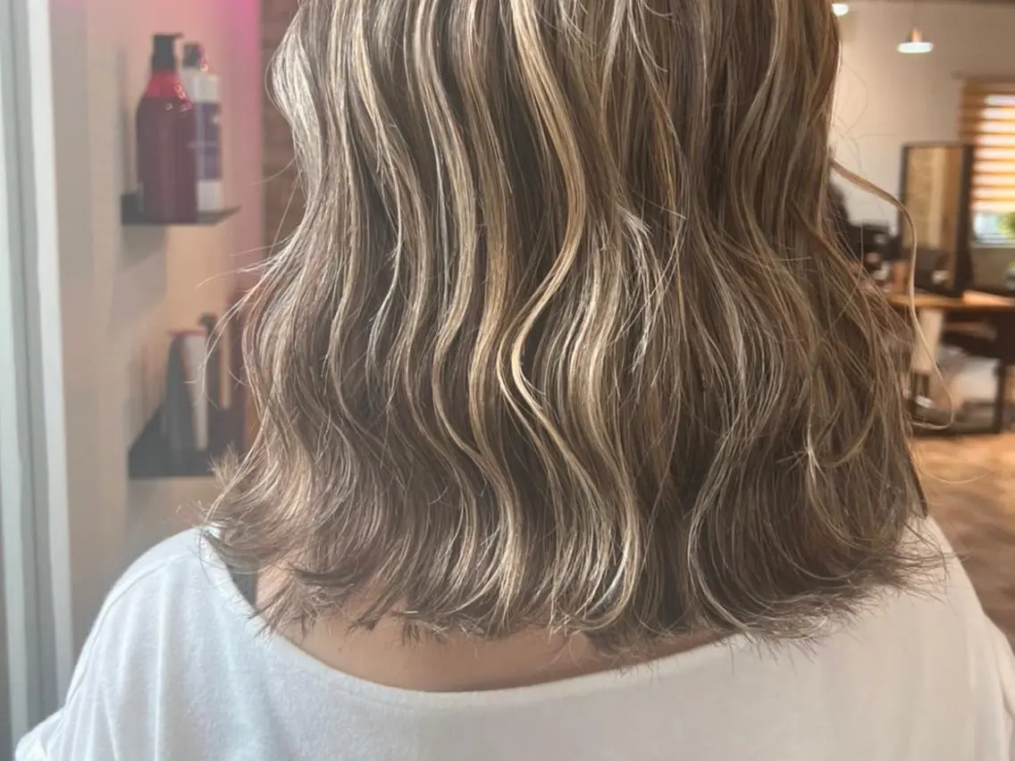 ミディアム カラー ヘアカラー&縮毛矯正 STAR☆RIVERのヘアスタイル