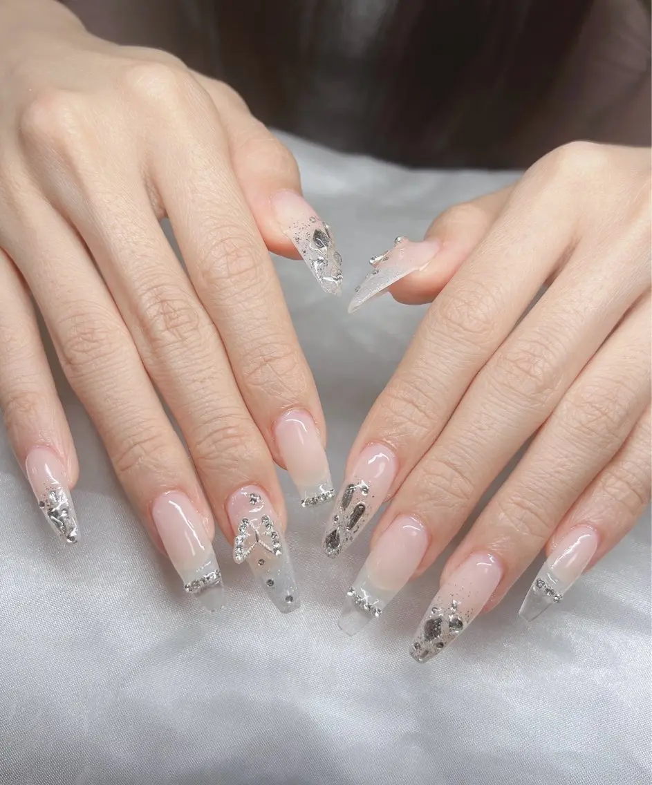 ネイル 長さ出し グラデーション キラキラネイル マグネットネイル ニュアンスネイル Lee Nails チップ長さだし専門店のネイルデザイン