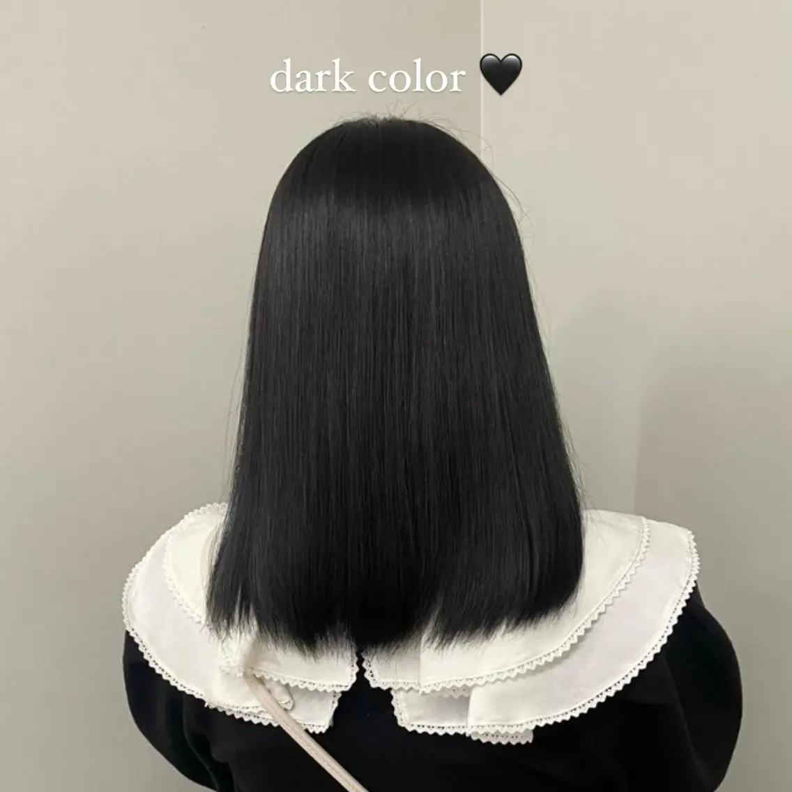 カラー 蓑輪璃央 ショートカットのヘアスタイル
